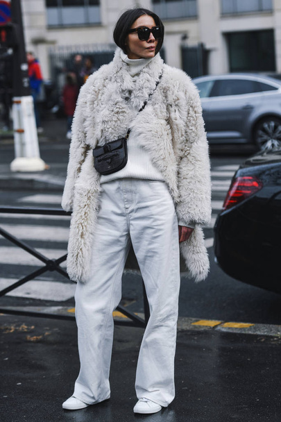 Paris, France - March 05, 2019: Street style outfit Julie Pelipas after a fashion show during Paris Fashion Week - PFWFW19 - Zdjęcie, obraz