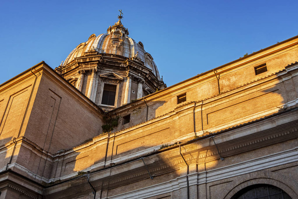 Antique church architecture in Rome - 写真・画像
