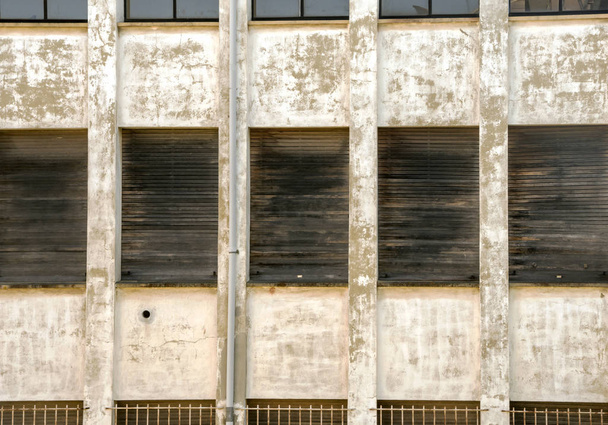 Wood windows in old wall - Fotó, kép