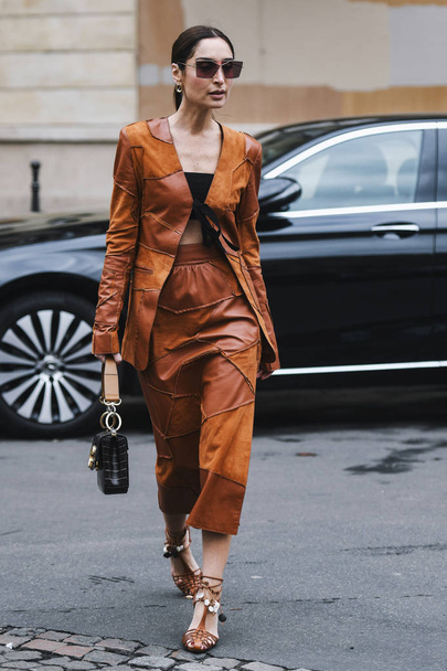 Paris, France - March 02, 2019: Street style outfit -  Geraldine Boublil after a fashion show during Paris Fashion Week - PFWFW19 - Foto, Imagem