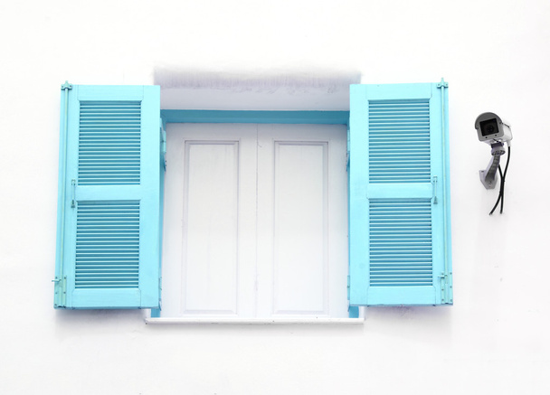 blue Greek Style windows with cctv - Foto, imagen