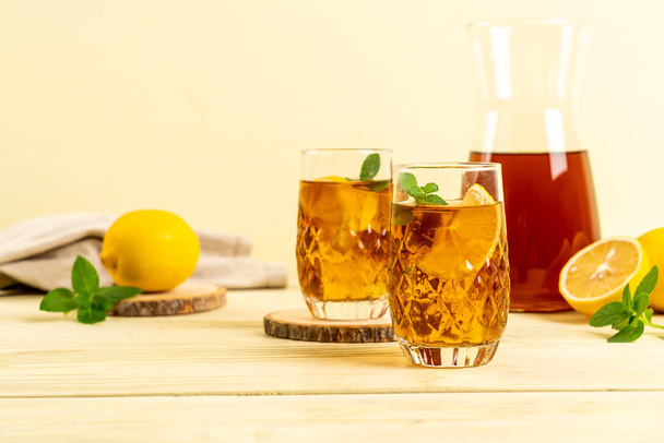 glass of ice lemon tea - Zdjęcie, obraz