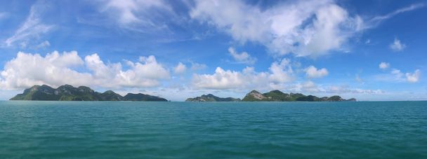 Vue panoramique sur les îles tropicales contre le ciel bleu à Ang T
 - Photo, image