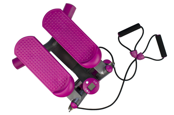 isoliertes Fitnessgerät, rosa Stepper auf weißem Hintergrund. Luftstepper. - Foto, Bild