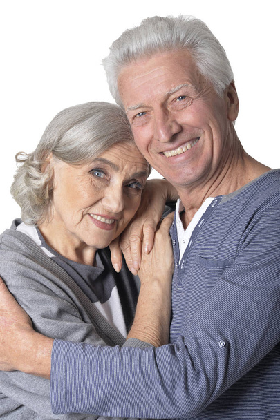 Muotokuva onnellinen vanhempi pari eristetty valkoisella taustalla
 - Valokuva, kuva