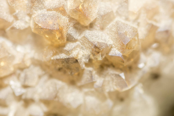 small yellow crystals - Φωτογραφία, εικόνα