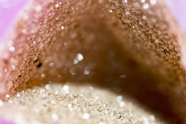 Hole with crystals - 写真・画像