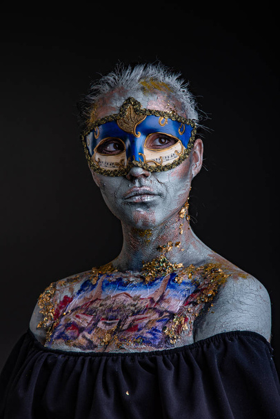 Creative podium makeup in Venetian lady style - Foto, Imagen