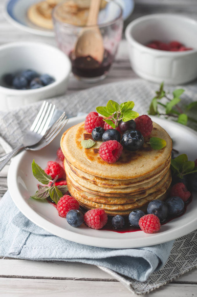 Pancakes with forest fruit sauce - Foto, Bild