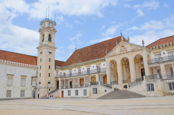 Portekiz Coimbra Üniversitesi Kampüsü - Fotoğraf, Görsel