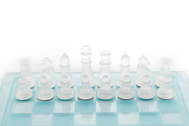 glas chess cijfers uitgelijnd - Foto, afbeelding