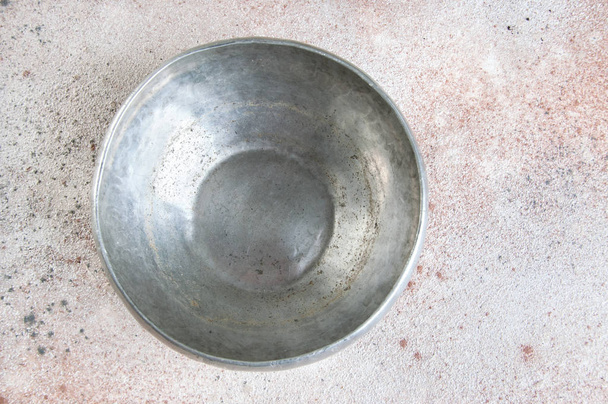 Vintage tinnen Bowl  - Foto, afbeelding