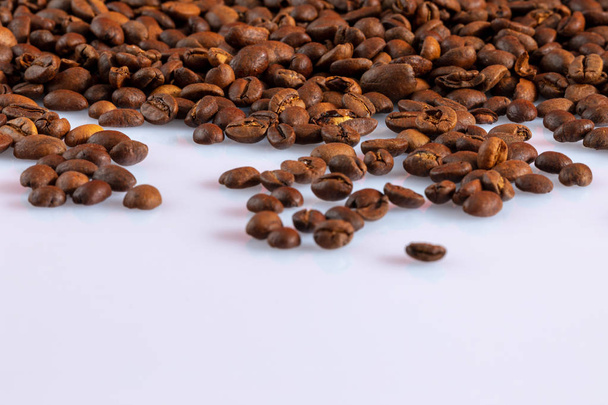 Кофейные зерна и кофе
 - Фото, изображение