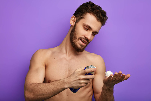 pleasant awesome man enjoying shaving in the morning - Foto, Imagen