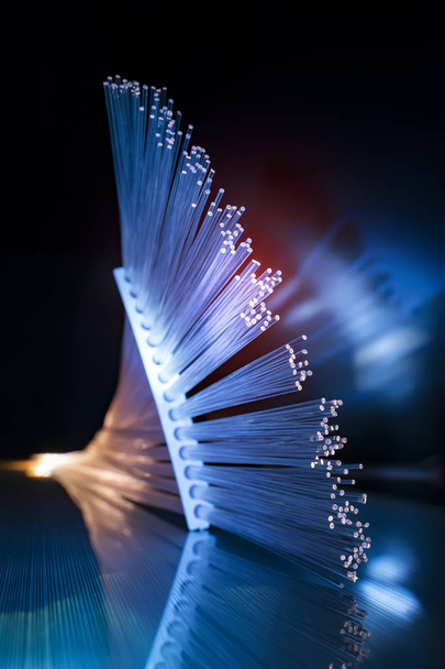 Işıklar soyut arka plan ile Fiber optik kablo - Fotoğraf, Görsel