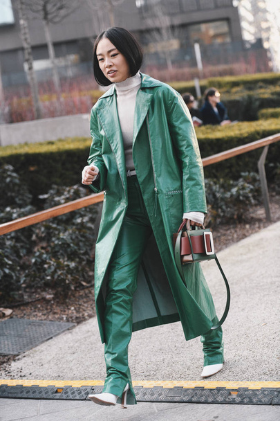 Milan, Italy - February 20, 2019: Street style outfit before a fashion show during Milan Fashion Week  - MFWFW19 - Foto, immagini