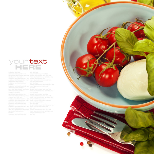Caprese - Italian salad with tomatos and mozarella cheese - Zdjęcie, obraz