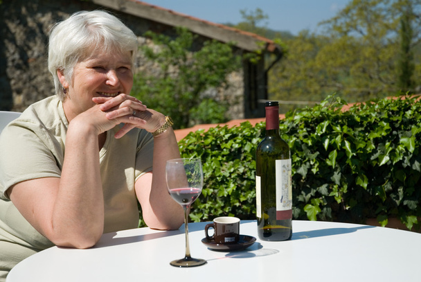 relaxing with wine - Zdjęcie, obraz