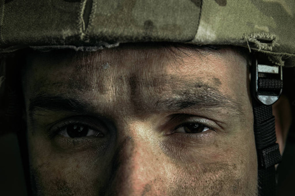 Portrait of young male soldier - Fotó, kép