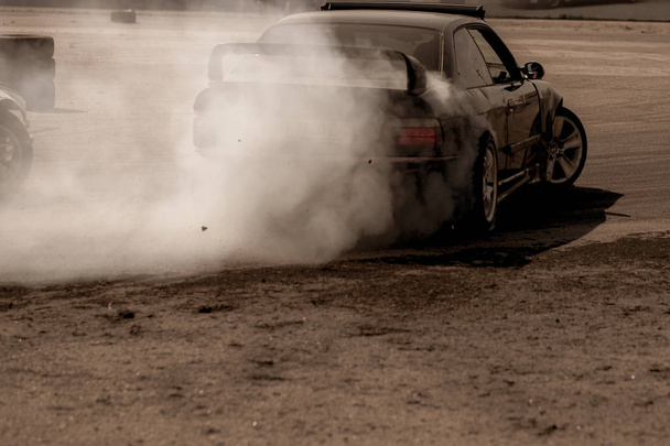 Güzel spor arabalarda yarış - Fotoğraf, Görsel