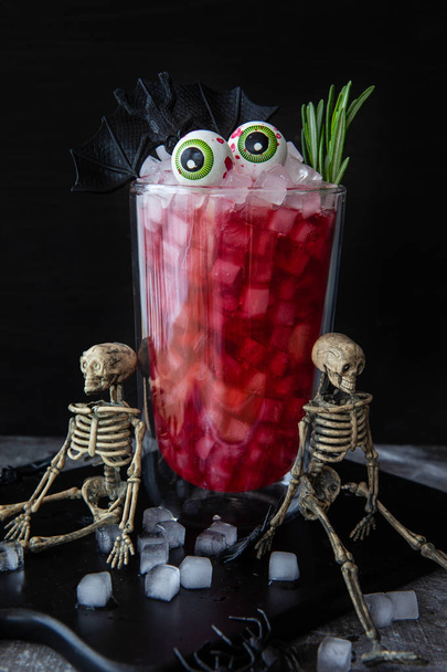 Scary cocktail for Halloween - Фото, зображення