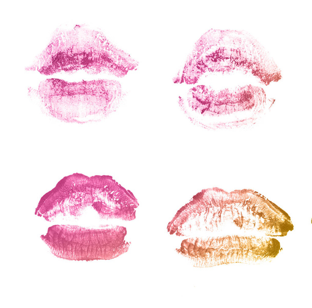 Vrouwelijke lippen lipstick kiss print set voor Valentijn dag geïsoleerd op wit. Bronzen kleur - Foto, afbeelding