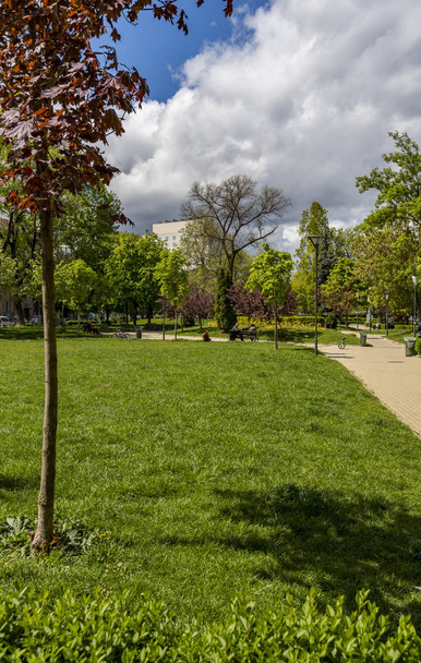 Uma vista do jardim "Banya Lozenets", Sofia, Bulgária
 - Foto, Imagem