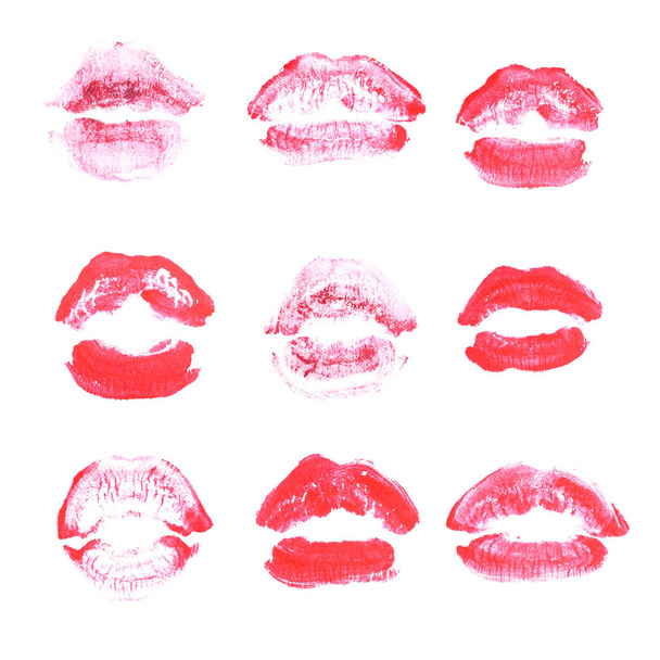 Rouge à lèvres femme baiser imprimé pour la Saint-Valentin isolé sur blanc. Couleur magenta
 - Photo, image