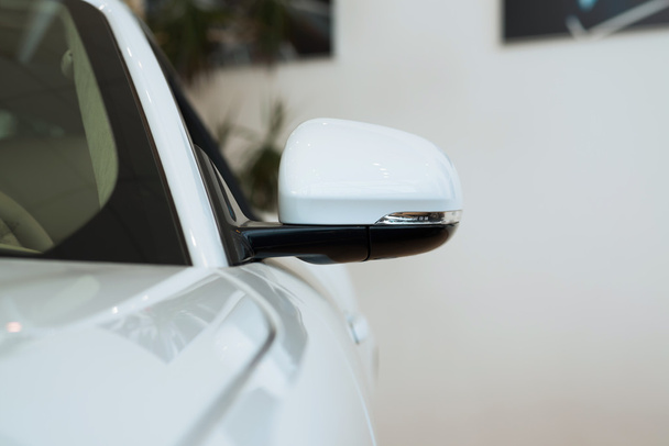 mirror white car - Φωτογραφία, εικόνα