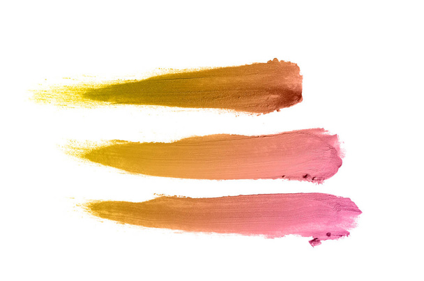 Мазок и текстура помады или акриловой краски изолированы на белом
 - Фото, изображение