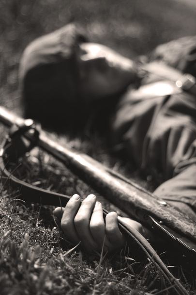 νεκρός στρατιώτης - Φωτογραφία, εικόνα