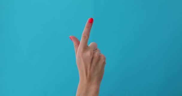 Closeup female hand counting from 0 to 5 - Footage, Video
