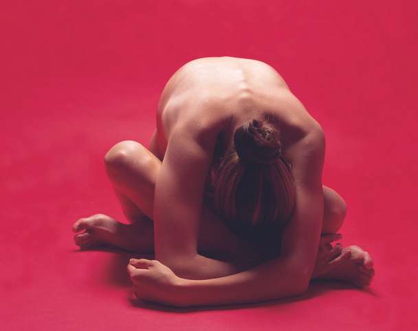 Beautiful naked woman body - Foto, afbeelding