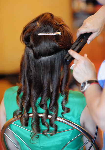 Woman getting her hair done - Foto, immagini