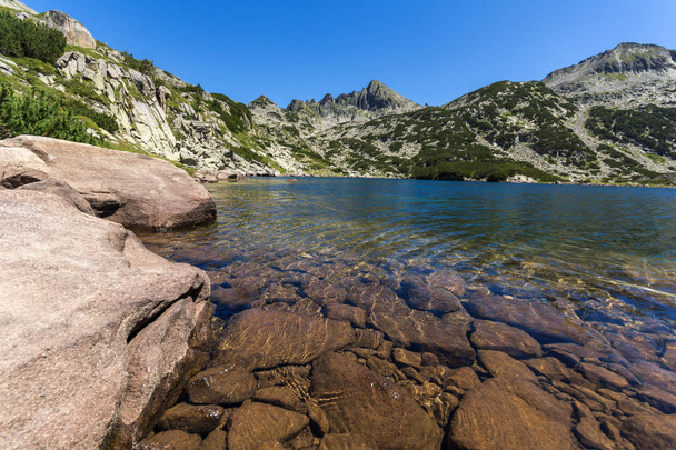 Ένα τοπίο με λίμνη Valyavishko, Πίριν, Βουλγαρία - Φωτογραφία, εικόνα