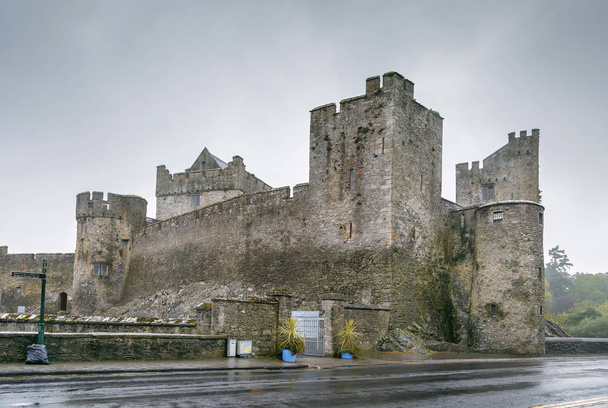 Castelo de Cahir, Irlanda
 - Foto, Imagem