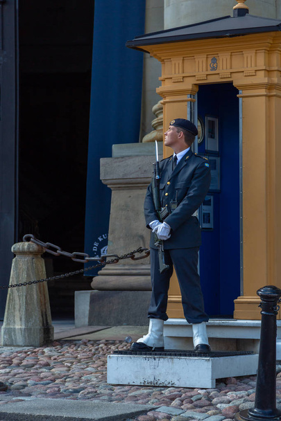 Royal guardsman on guard at Swedish Royal Palace - Foto, Imagem