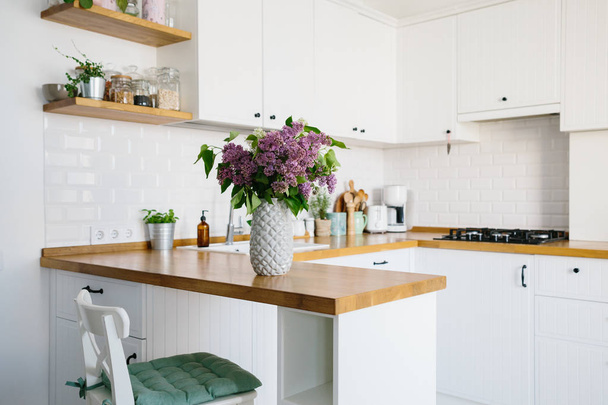 Modern white kitchen in scandinavian style. - Foto, afbeelding