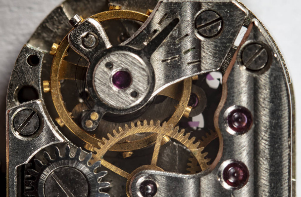 mix di vecchi orologi meccanici a orologeria, alta risoluzione e dettaglio
 - Foto, immagini