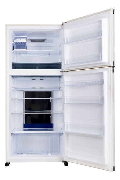 Réfrigérateur isolé sur fond blanc. Cuisine moderne et électroménagers majeurs
 - Photo, image