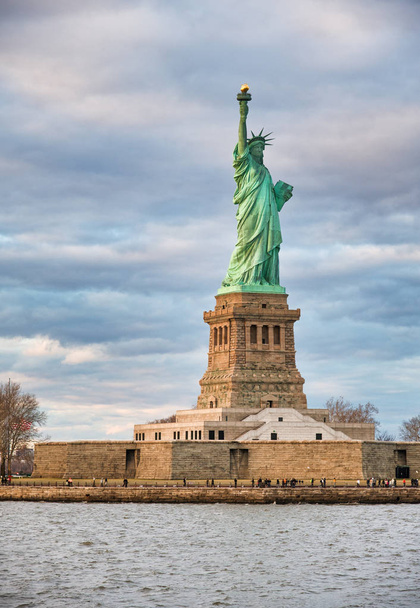 ニューヨーク市自由の女神像 - 写真・画像