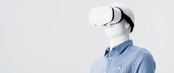 panoramic shot of mannequin in clothes with Virtual reality headset isolated on grey with copy space - Zdjęcie, obraz
