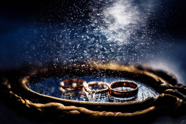 beautiful Wedding rings, close up - Foto, immagini