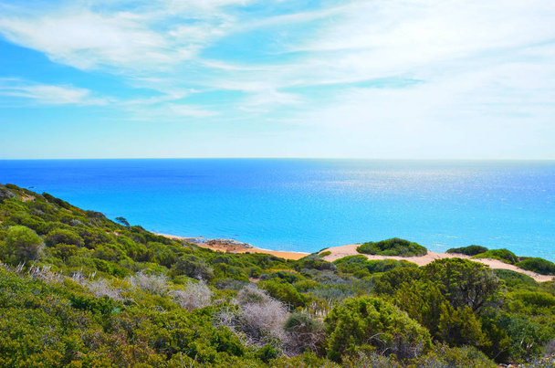 Όμορφη Θαλασσογραφία στη χερσόνησο ΚΑΡΠΑ, Βόρεια Κύπρος - Φωτογραφία, εικόνα