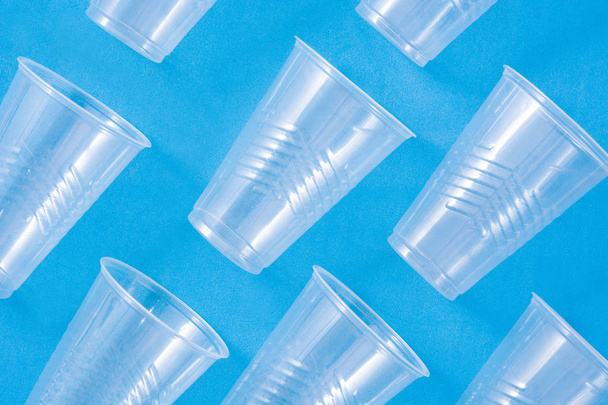 Wegwerp afval plastic cups patroon   - Foto, afbeelding