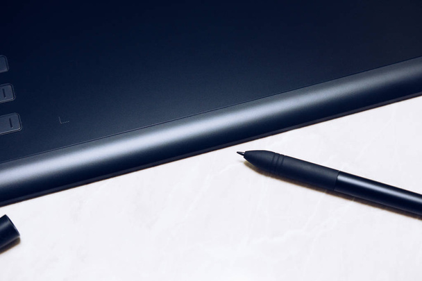 Graphic tablet with pen for illustrators and designers - Foto, Imagen