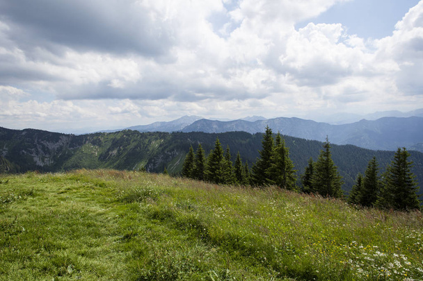 Mountain view panorama from Setzberg mountain, Bavaria - Foto, Imagen