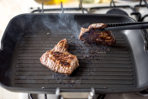 beef and pork in the grill - Foto, imagen