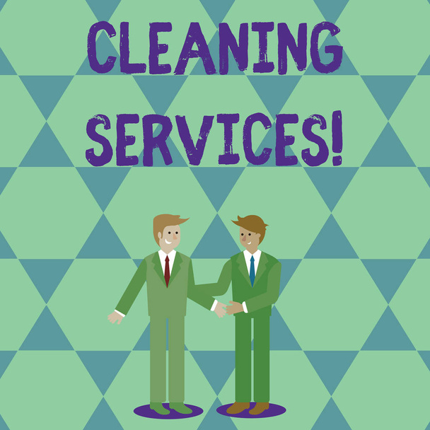 手書きテキストクリーニングサービス。コンセプトの意味は、様々な清掃とメンテナンスの任務を実行する2人のビジネスマンが立って、笑顔と握手でお互いに挨拶. - 写真・画像