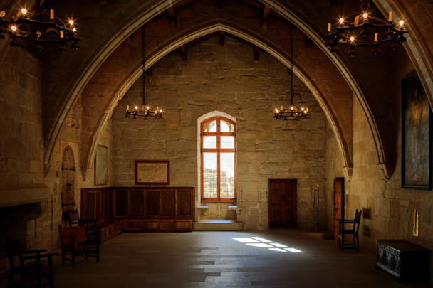 temné starý pokoj v klášteře poblet - Fotografie, Obrázek